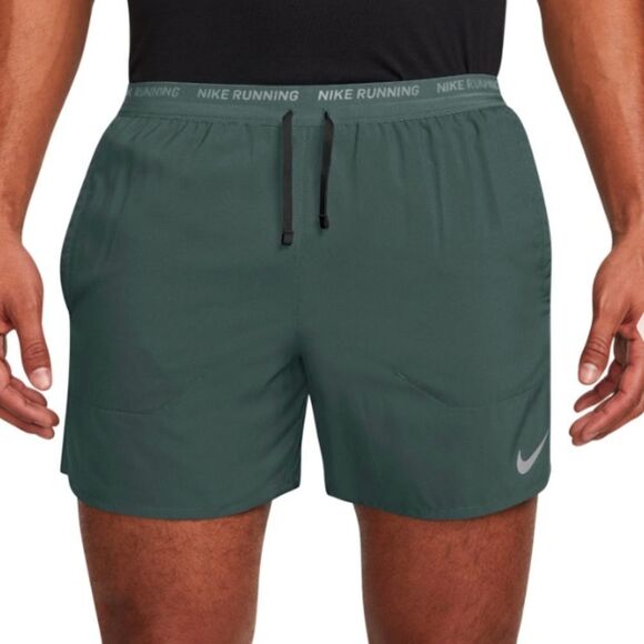 NWT Nike Stride Men's Dri-FIT 5" Running Shorts Green - Picture 1 of 3